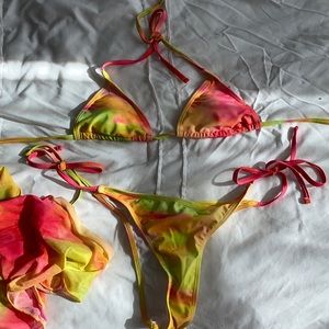 Shein Bikni Skirt Set (NEVER WORN)